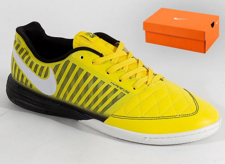 کتانی سالنی Nike LunarGato II 