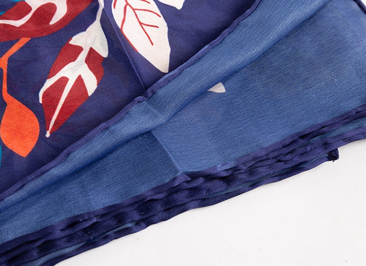 شال ساتن ابریشم دست دوز