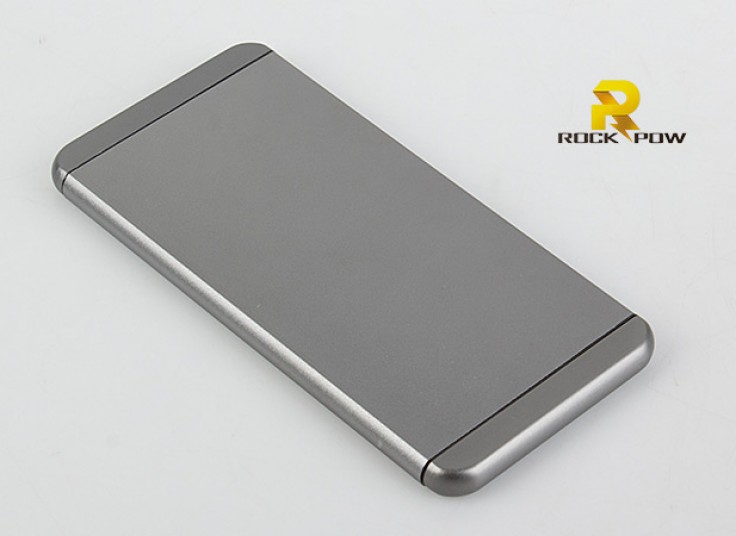 پاور بانک طرح آیفون ROCK POWER