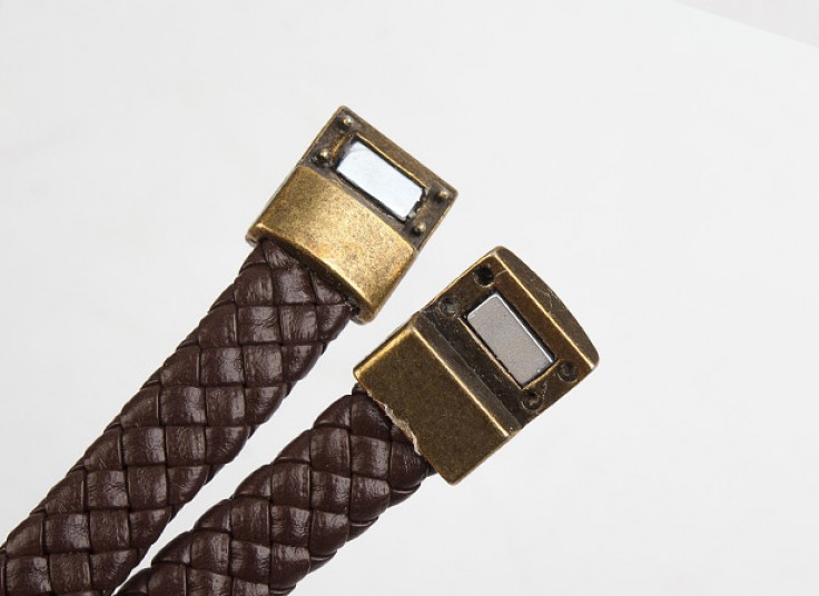 دستبند چرمی ماه تولد