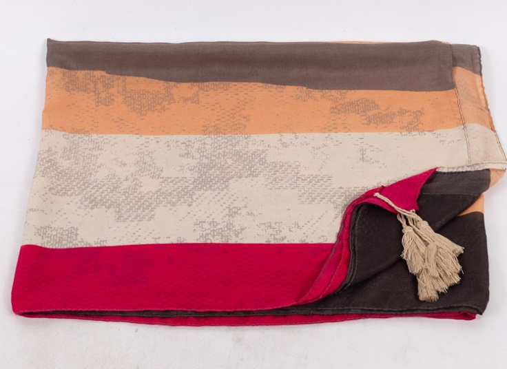 شال طرحدار چندرنگ