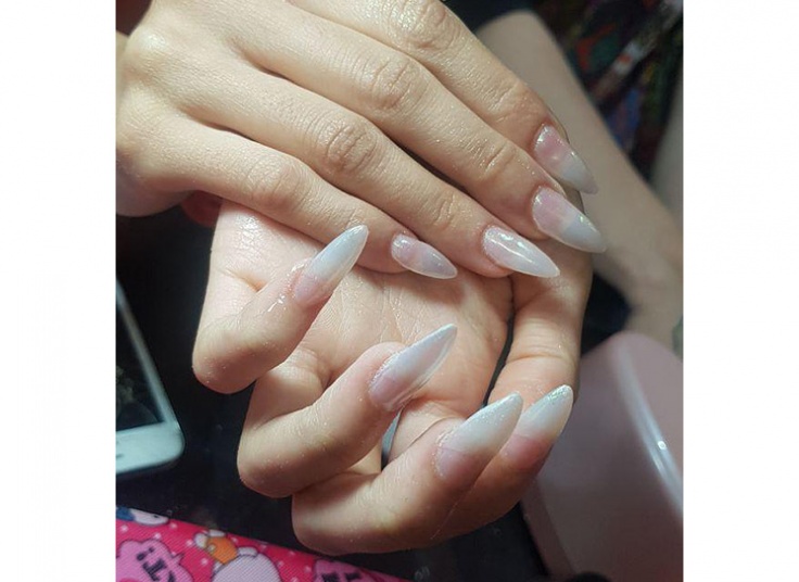 خدمان ناخن الی نیل