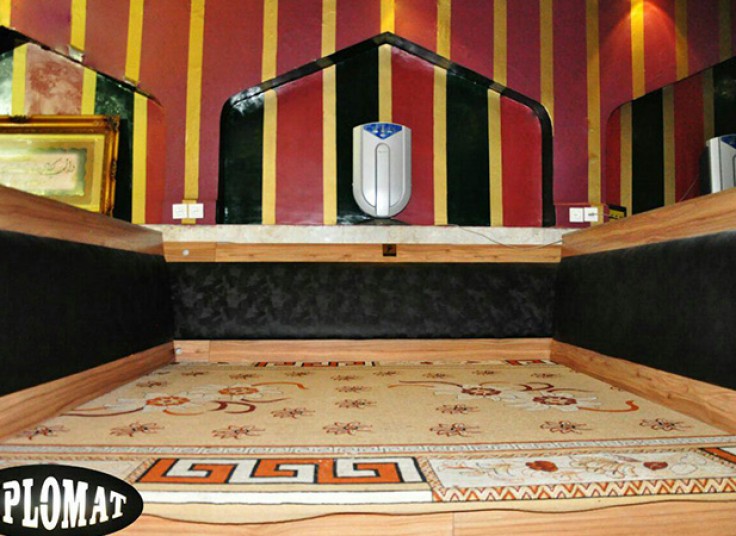 دیزی و سرویس چای و قلیان سرای سنتی دیپلمات