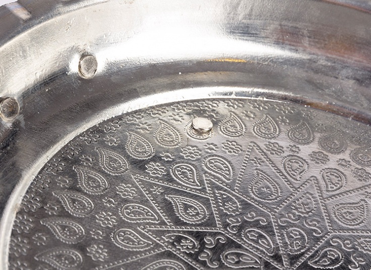 ظروف مسی طرحدار