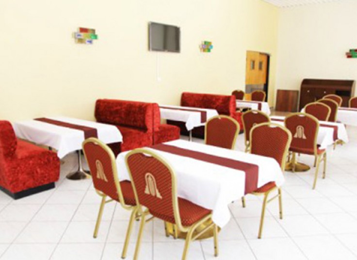 رستوران نارون هتل پارسیان انقلاب