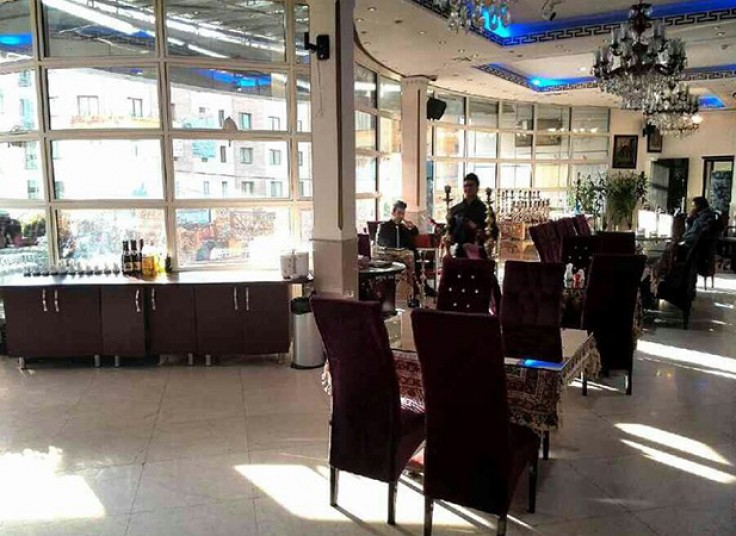 رستوران مانلی