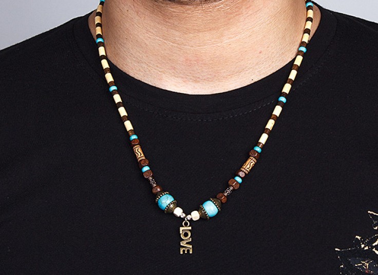 گردنبند چوبی 