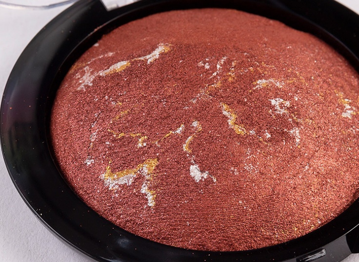 رژگونه سنگی dolicce