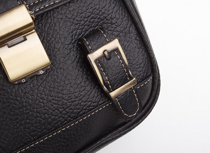 کیف کج چرمی