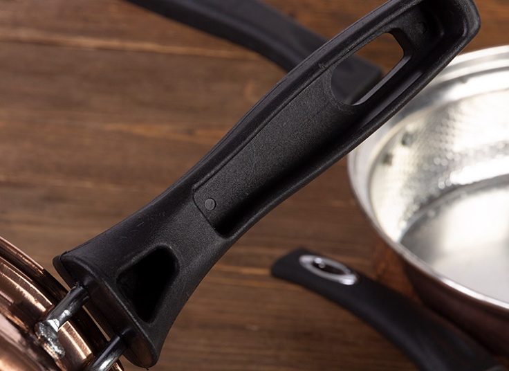 ظروف آشپزخانه مسی