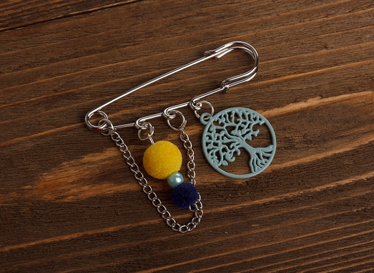 سنجاق سینه دست ساز