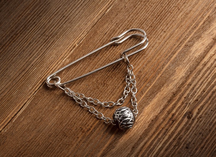 سنجاق سینه سیلور