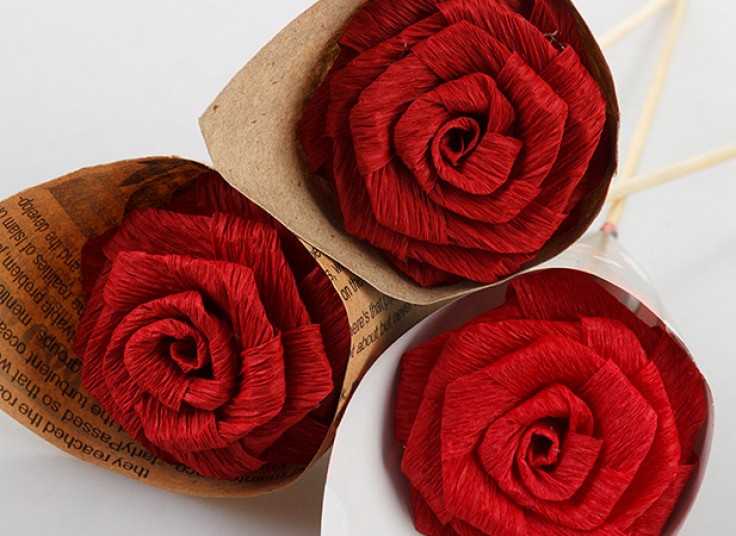 گل رز کاغذی