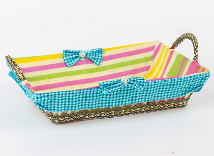 سبد نان فلزی