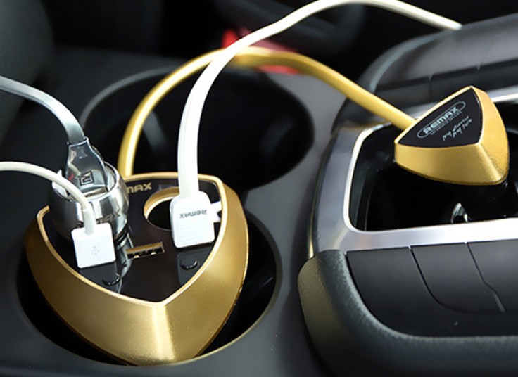 شارژر فندکی REMAX مدل CR 3XP