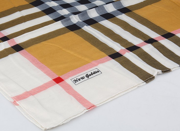 شال و روسری طرح Burberry