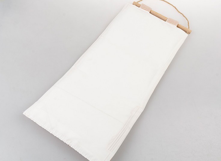 آویز پارچه ای لوازم کودک