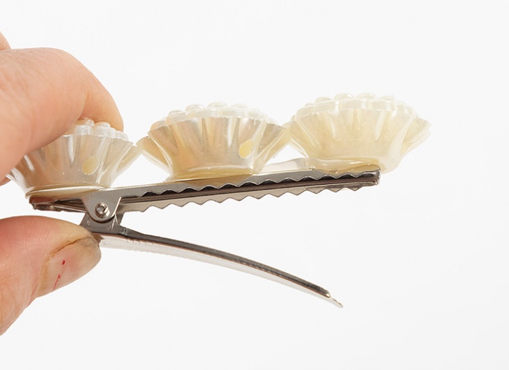 گیره مرواریدی مو