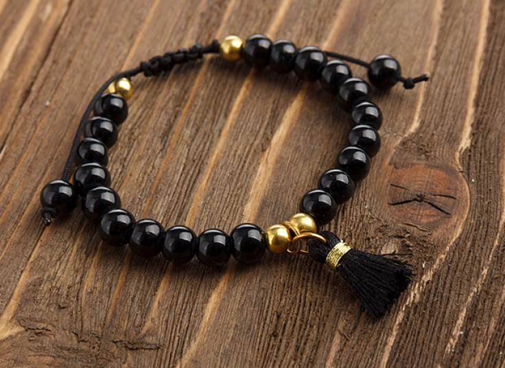 دستبند سنگی آویزدار