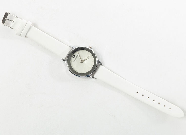 ساعت زنانه طرح Swarovski