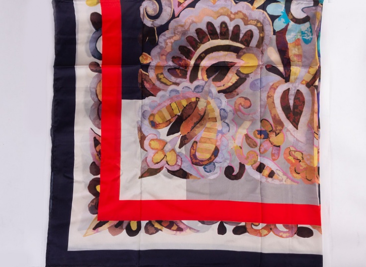 روسری ساتن قواره دار Ziboo