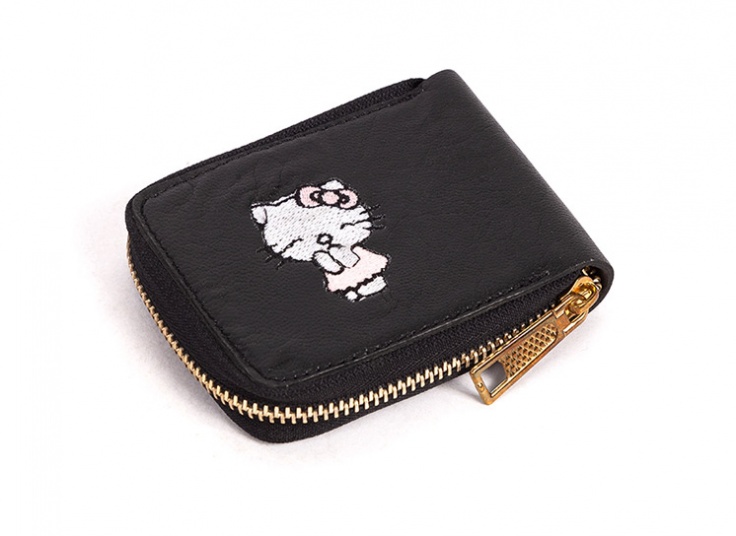 جاکارتی چرم گلدوزی‌ شده