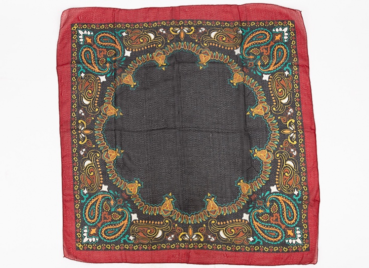 روسری سنتی زنانه