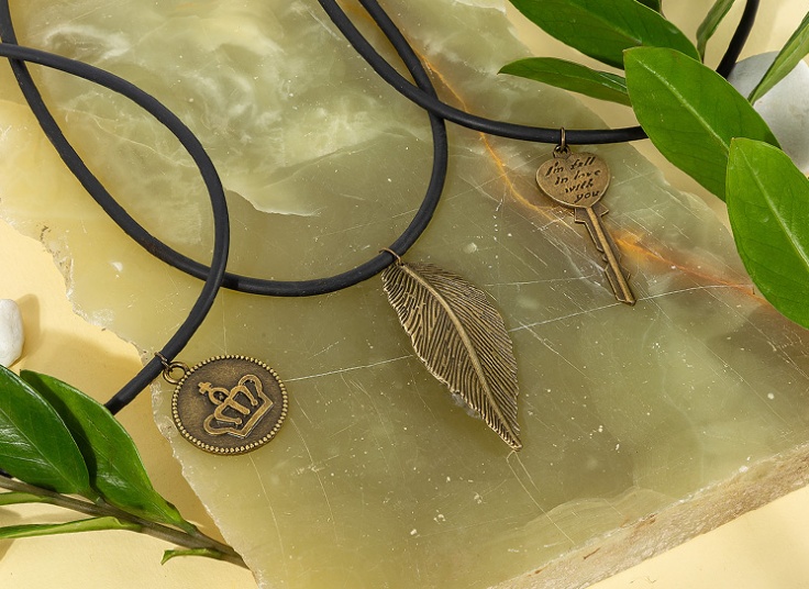 گردنبند طرحدار