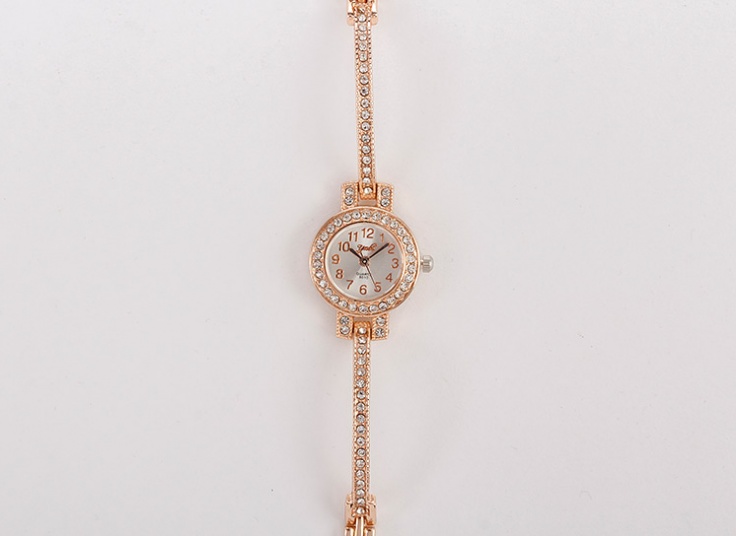 ساعت مچی زنانه YFMN