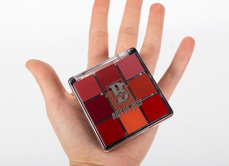 پالت رژلب Broken girls