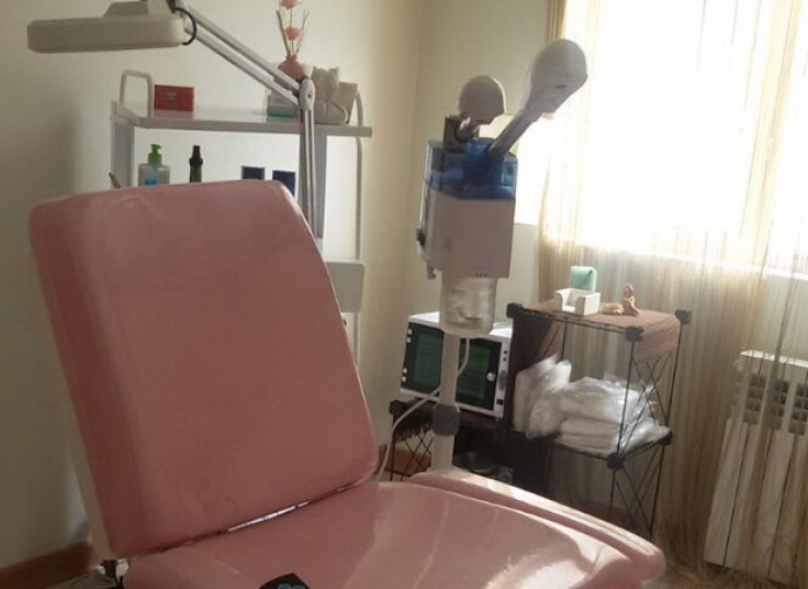 ماساژ صورت مرکز آروما