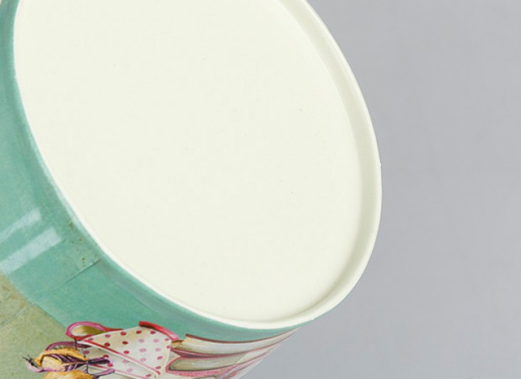 گلدان فلزی طرحدار