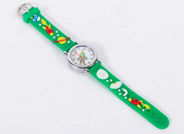 ساعت مچی عقربه ای بچگانه