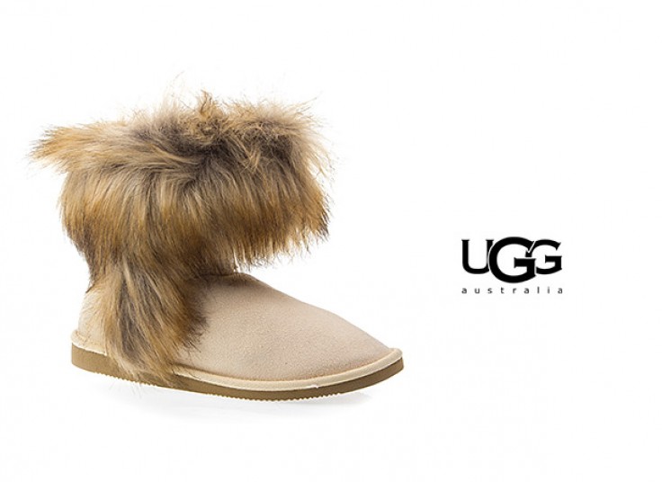 نیم بوت خزدار طرح UGG