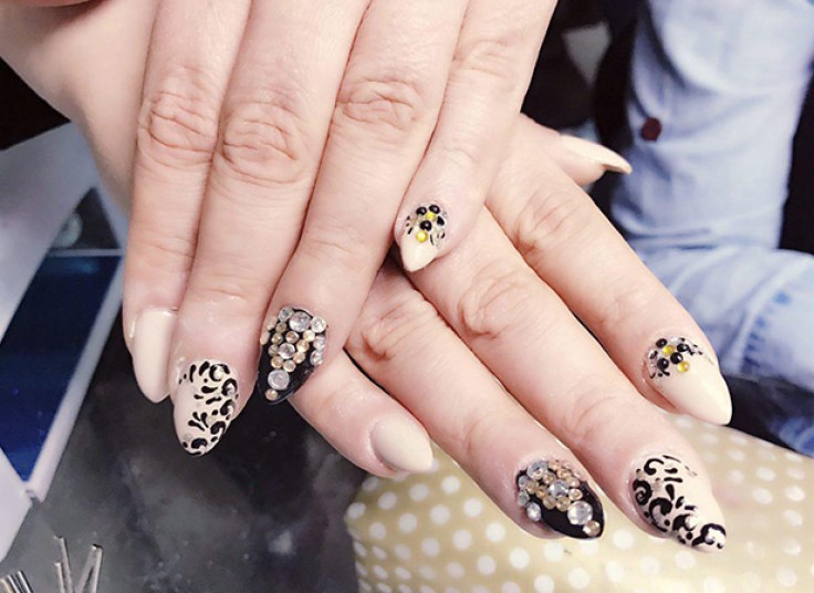 خدمات ناخن مرضیه