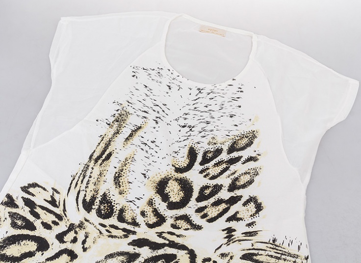 تیشرت زنانه طرح pull and bear