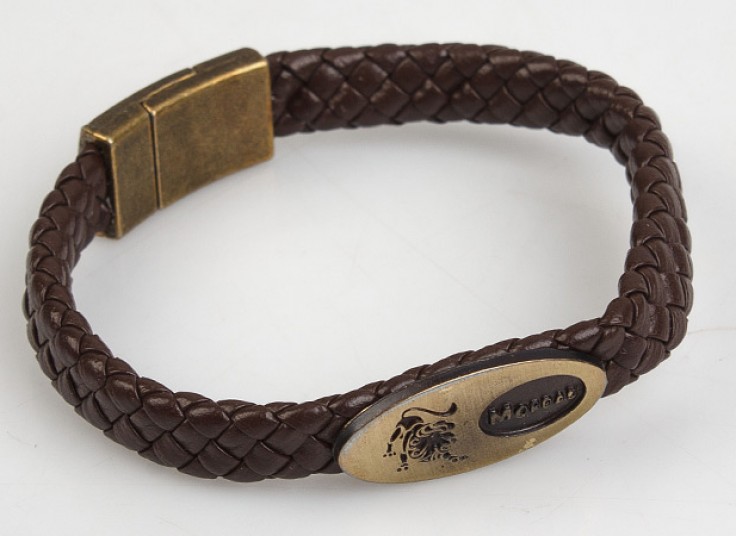 دستبند چرمی ماه تولد