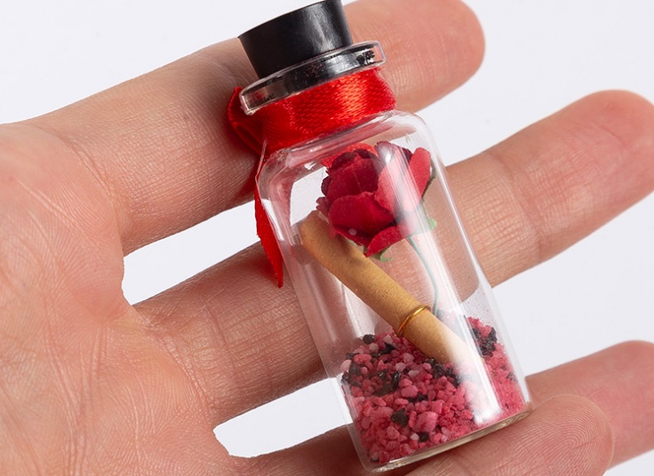 بطری عشق تزیینی