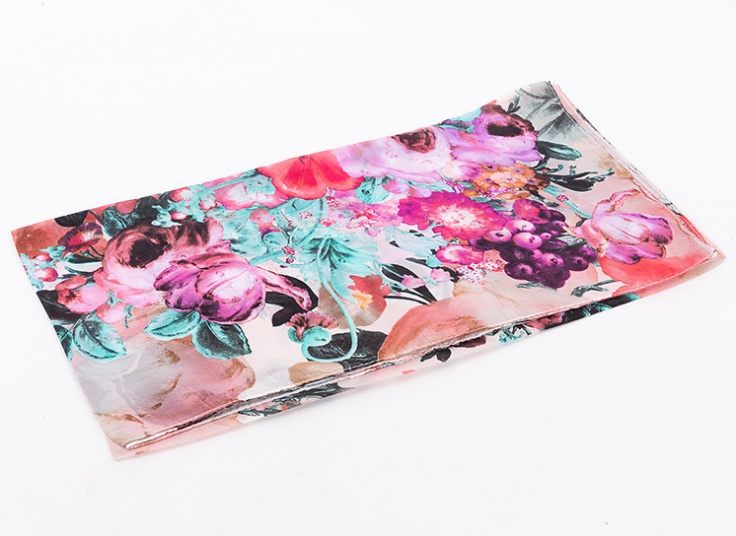 روسری چاپی طرح گل