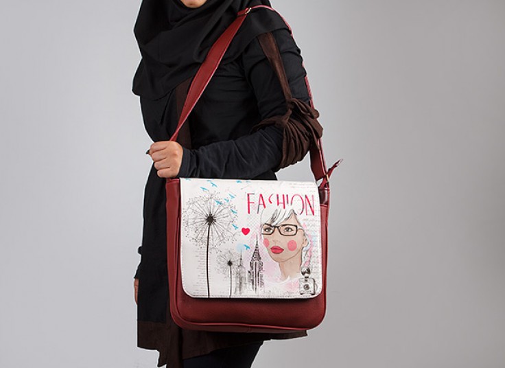 کیف کج چاپ دار