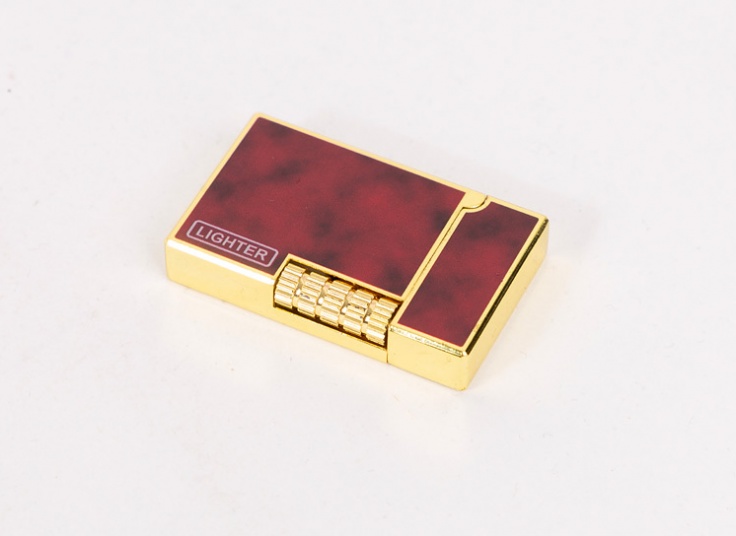 فندک اتمی بغل زن 