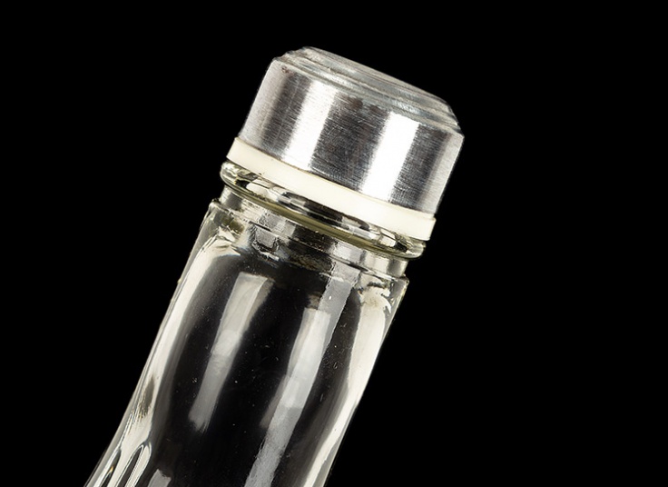 بطری شیشه ای