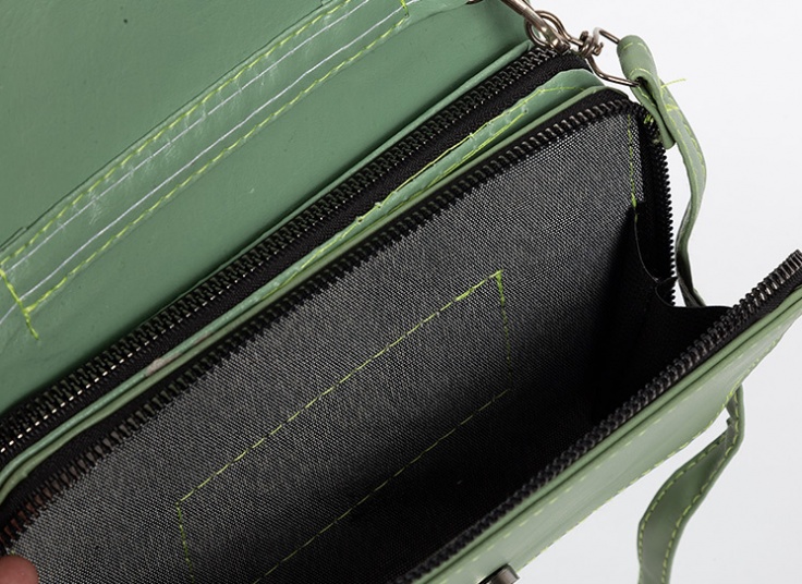 کیف پاسپورتی Fendi