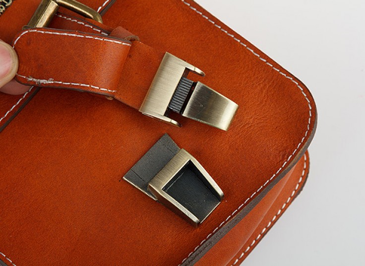 کیف دست دوز چرم طرح Massimo Dutti