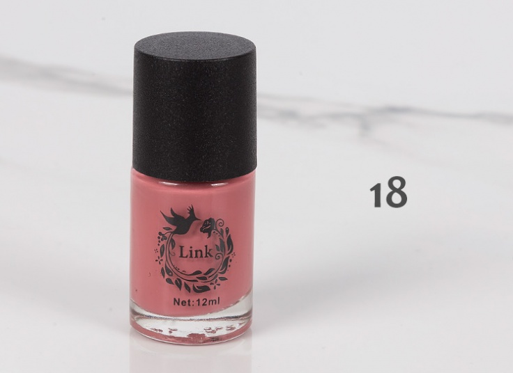 لاک ناخن Link