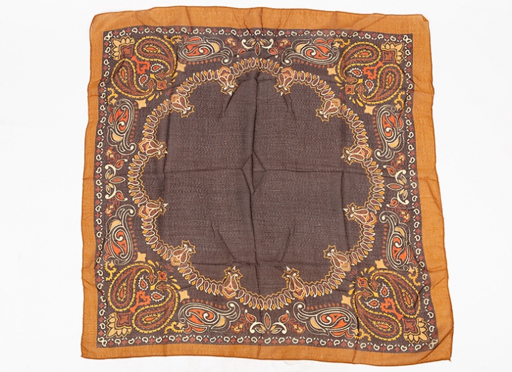 روسری سنتی زنانه