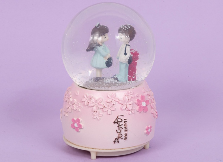 گوی موزیکال مدل پمپی