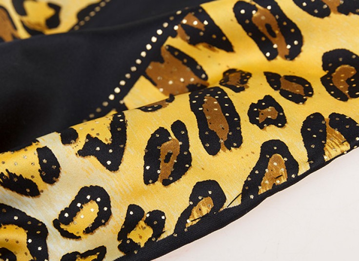 روسری ساتن ابریشم AKER