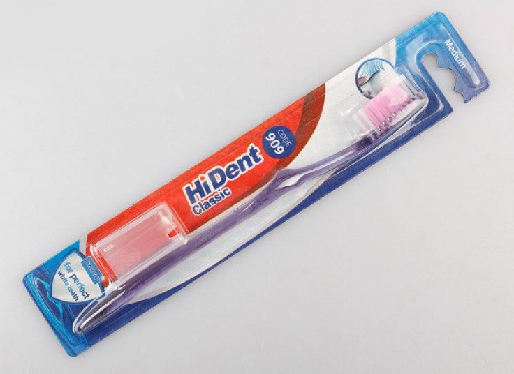 مسواک HiDent