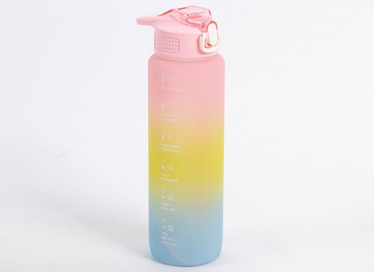 قمقمه نی‌دار سه‌رنگ